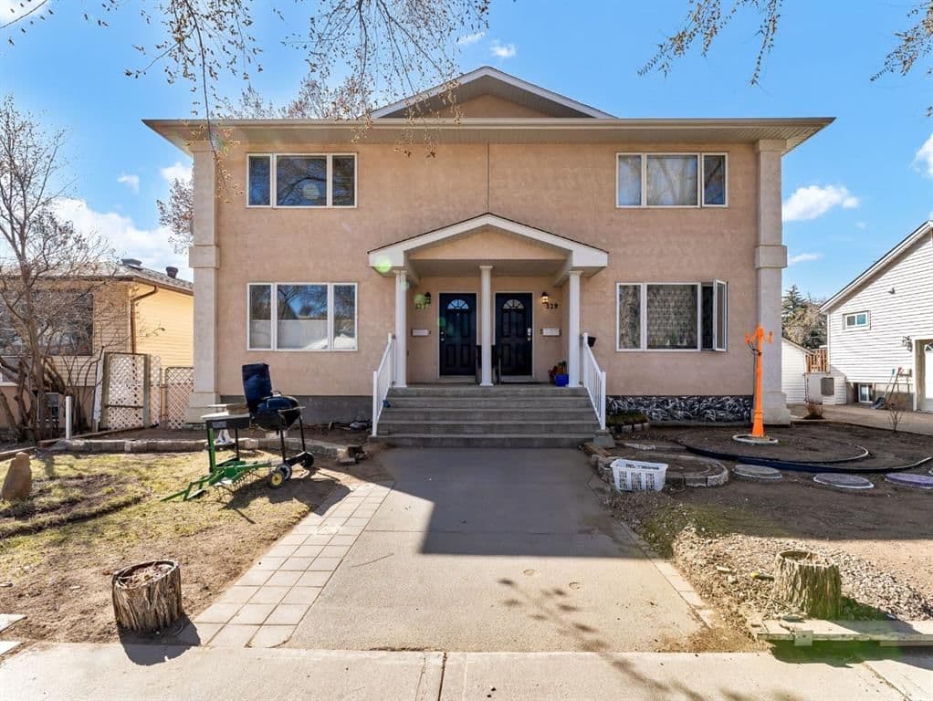 327/329 3 Street NW Medicine Hat