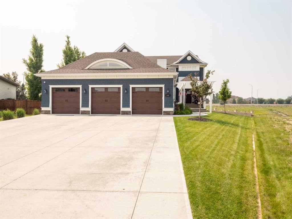 245 Prairie Rose Place Lethbridge