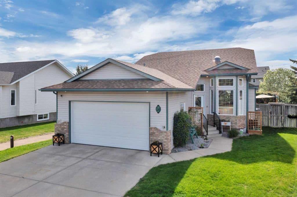 24 Ahlstrom Close Red Deer