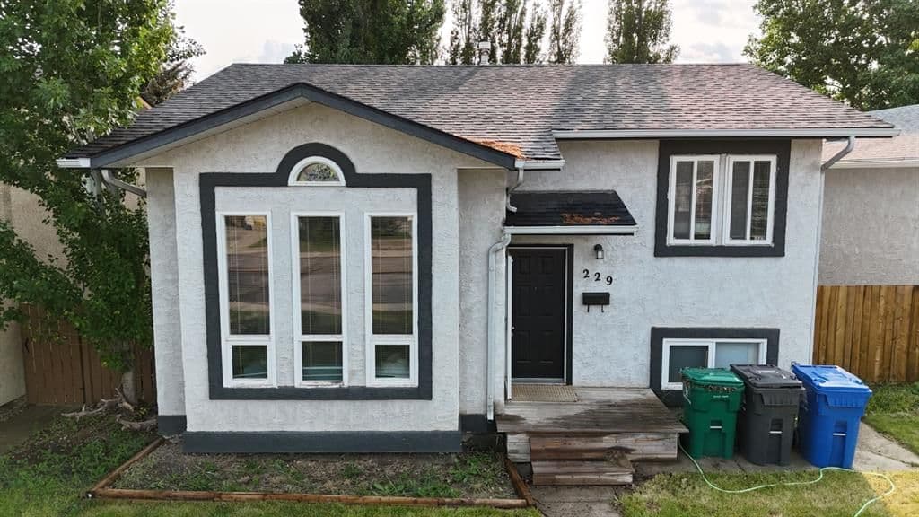 229 Mt Blakiston Road W Lethbridge
