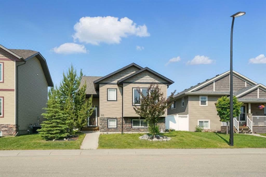213 Jaspar Crescent Red Deer
