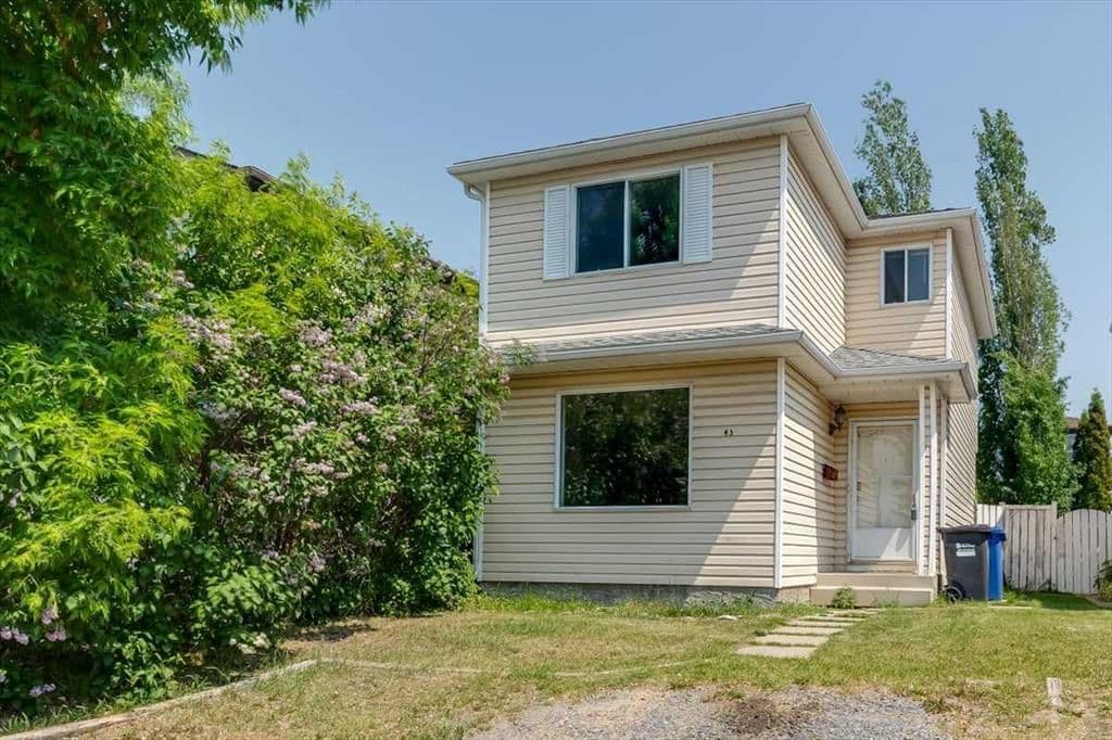 43 Good Crescent Red Deer
