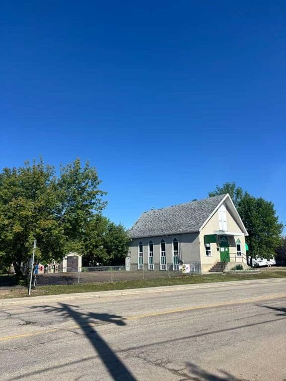 9667 Hillcrest Drive Grande Prairie