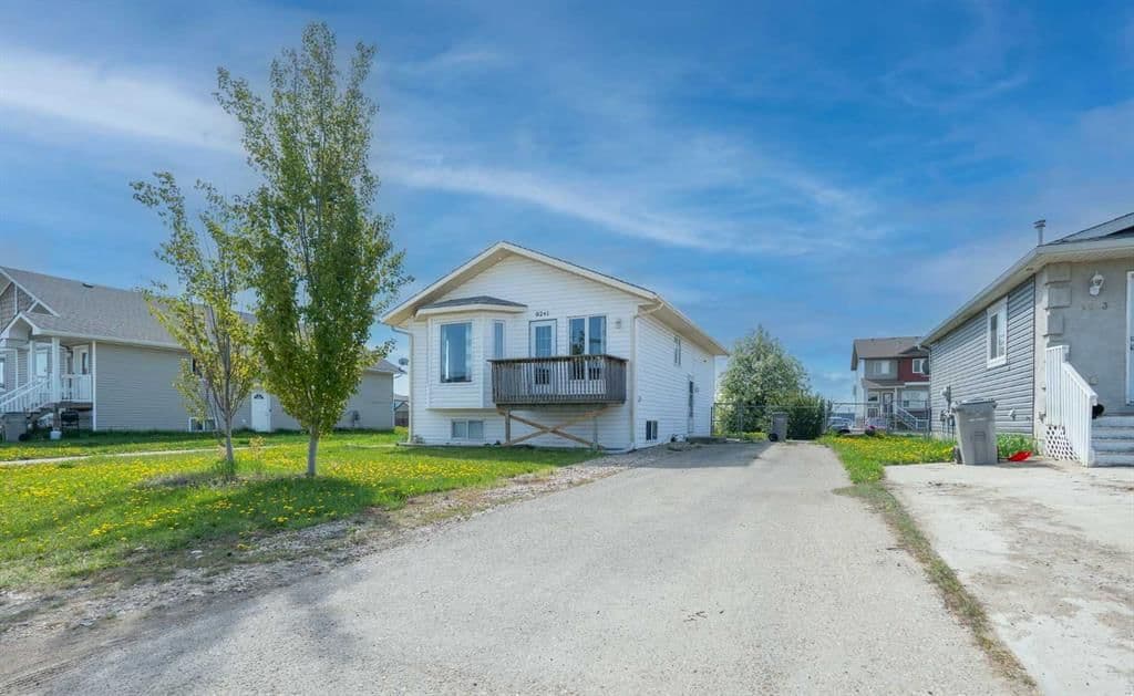 9241 94 Avenue Grande Prairie