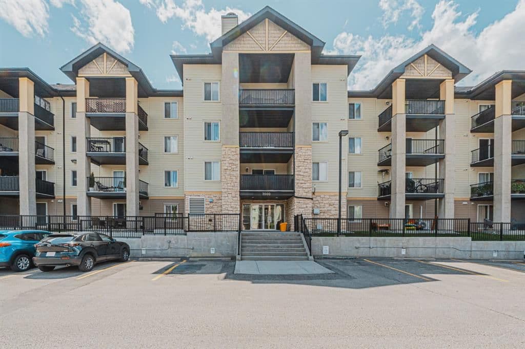 7105 304 Mackenzie Way SW Airdrie