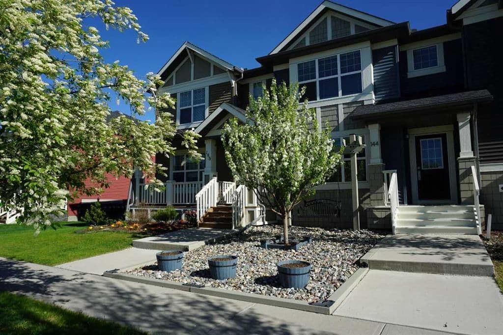 Sold property in Sunset Ridge