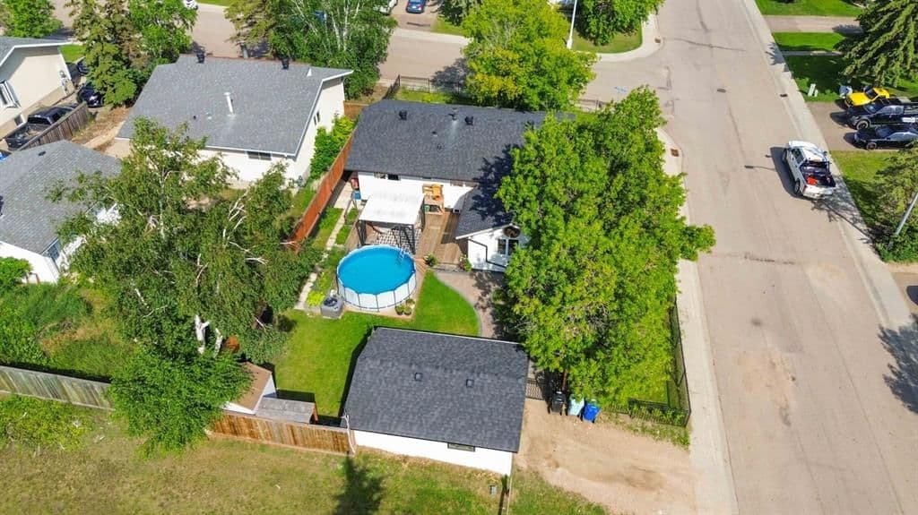Sold property in Thickwood