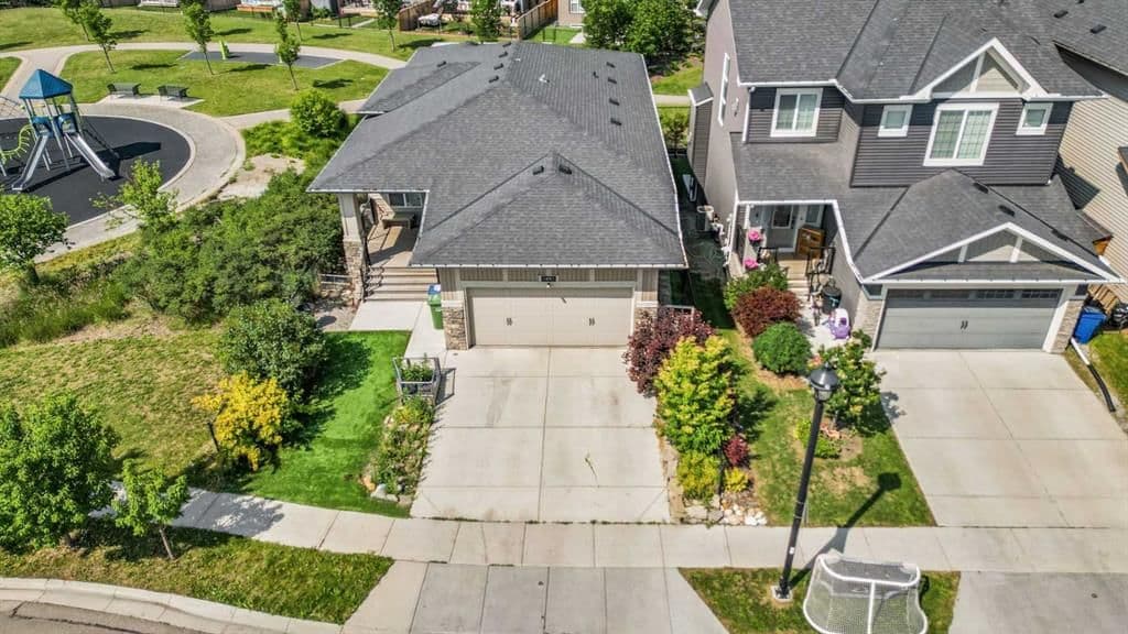 Sold property in Ravenswood