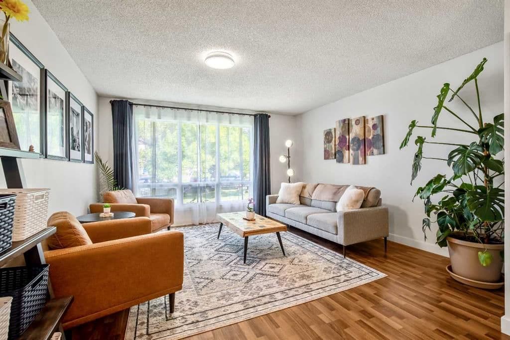 Sold property in Hawkwood