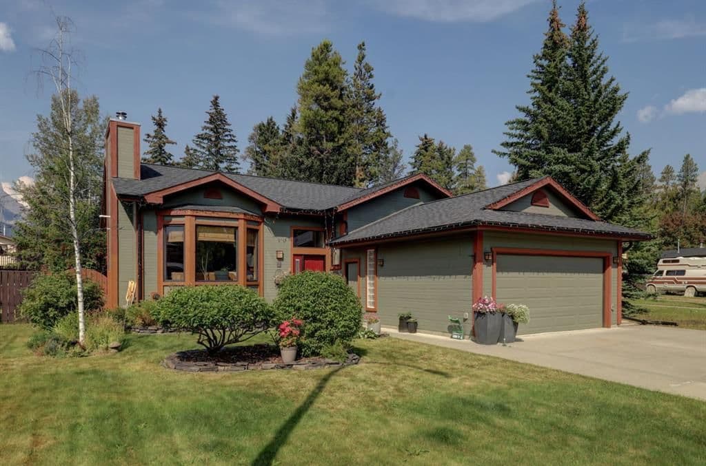 Sold property in Larch