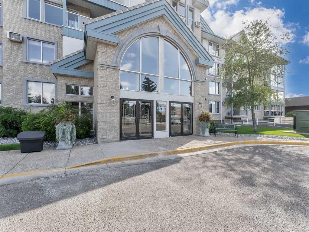 Sold property in Southview-Park Meadows