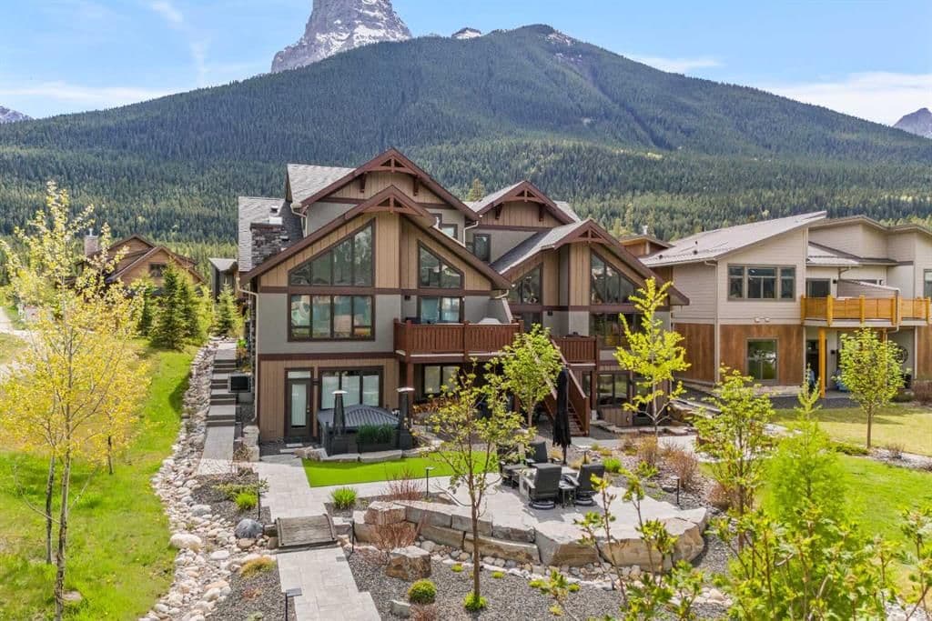 Sold property in Three Sisters