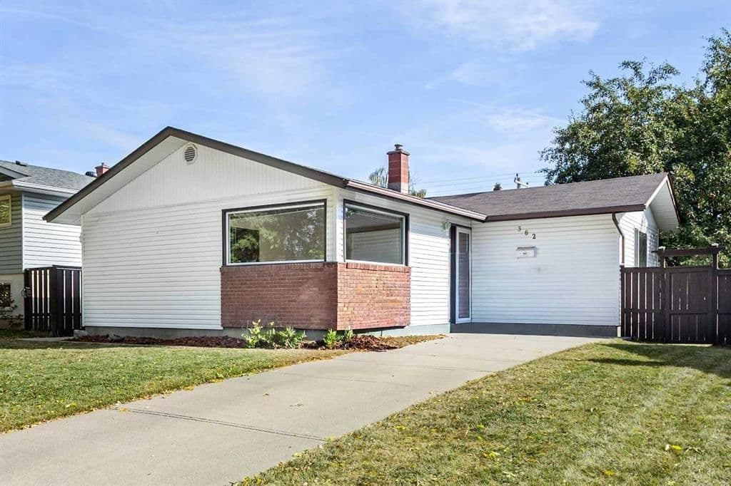 Sold property in Acadia