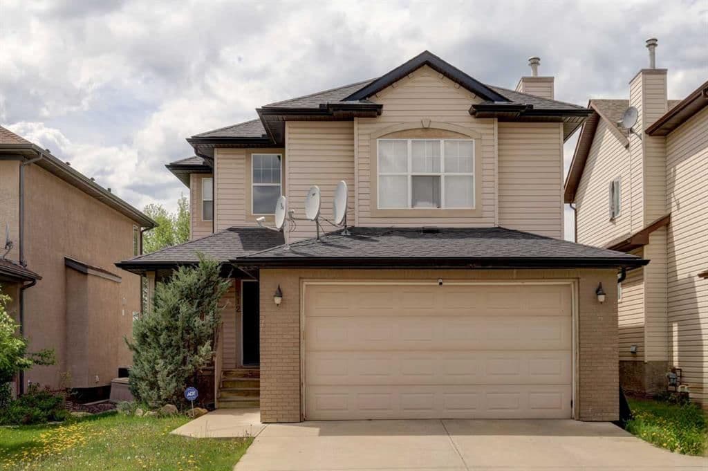 Sold property in Cougar Ridge