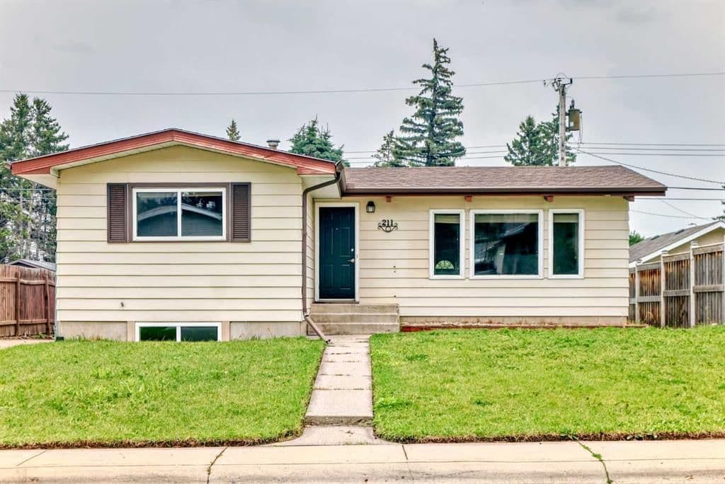 Sold property in Acadia