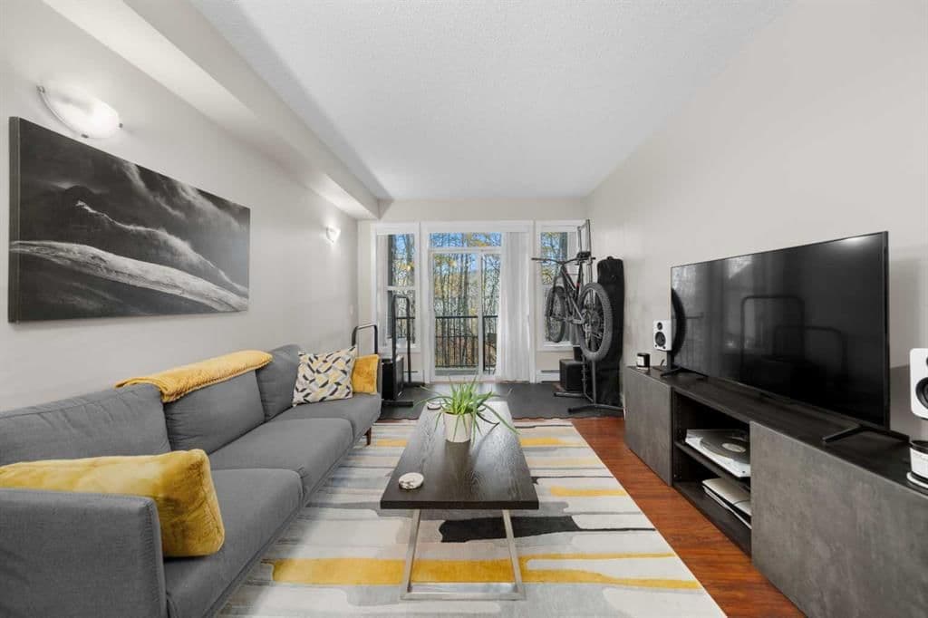 Sold property in Aspen Woods