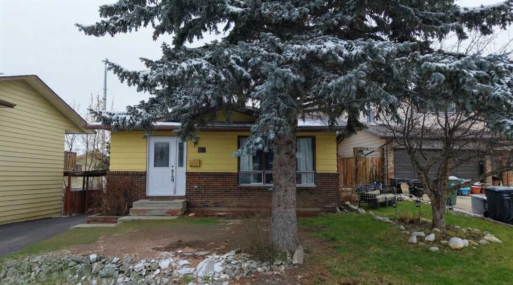 Sold property in Coach Hill