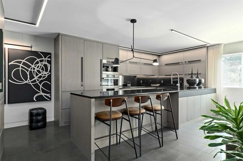 Sold property in Upper Mount Royal