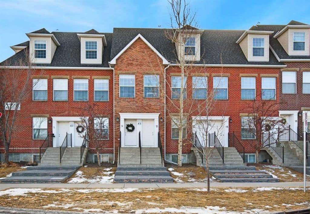 Sold property in Springbank Hill