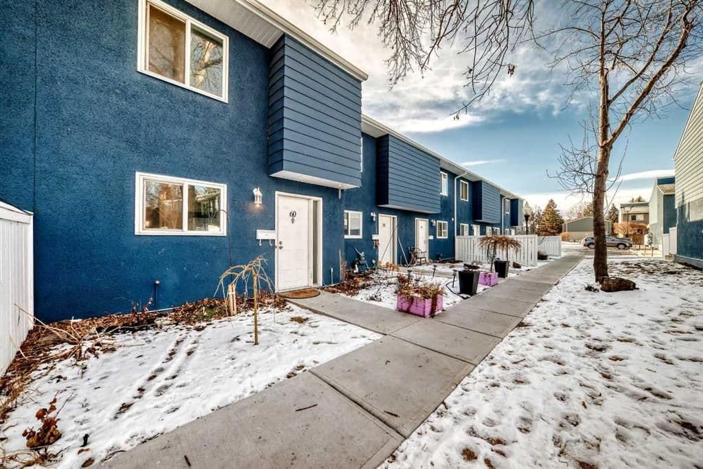 Sold property in Acadia