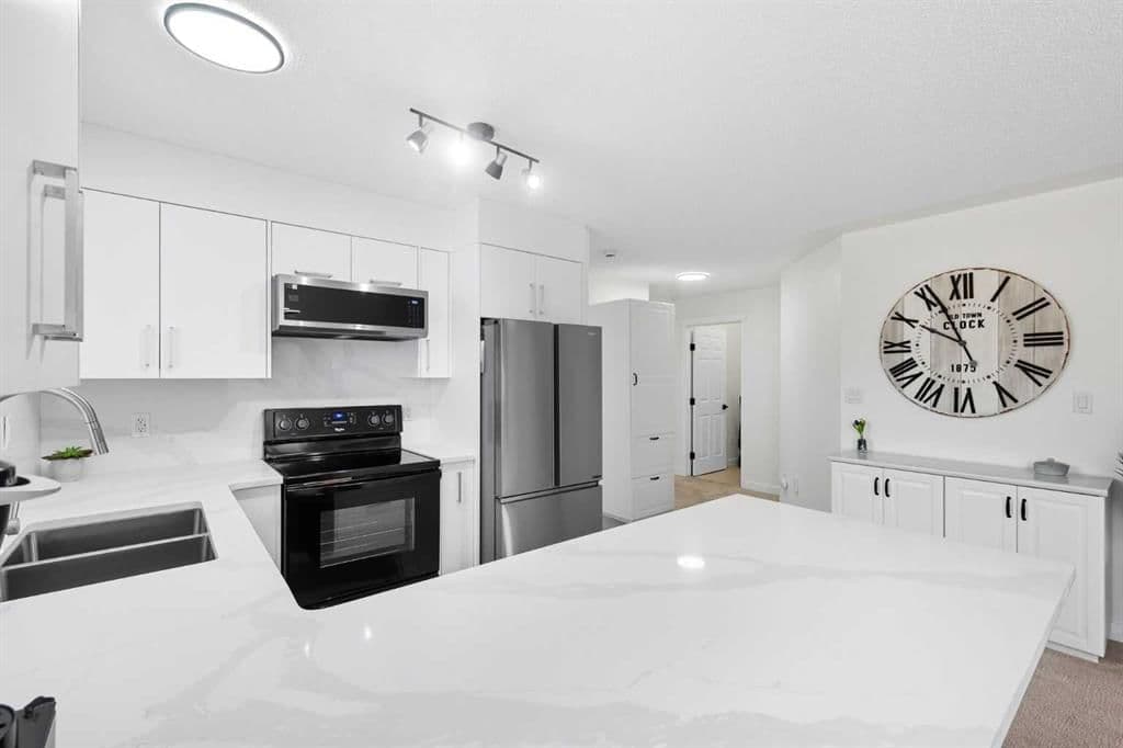 Sold property in Springbank Hill