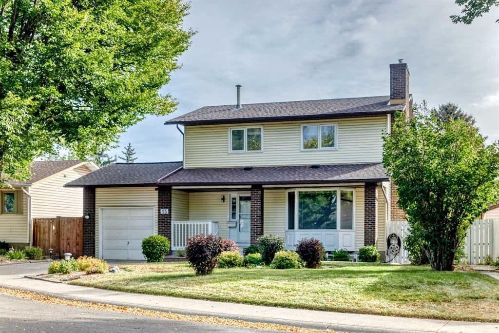 Sold property in Whitehorn