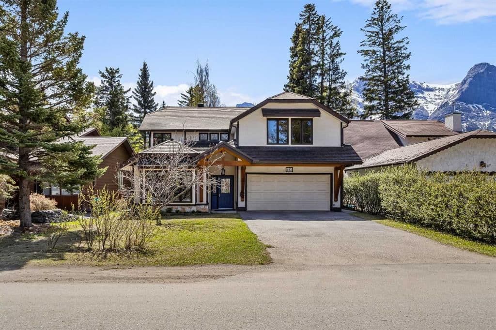 Sold property in Lions Park
