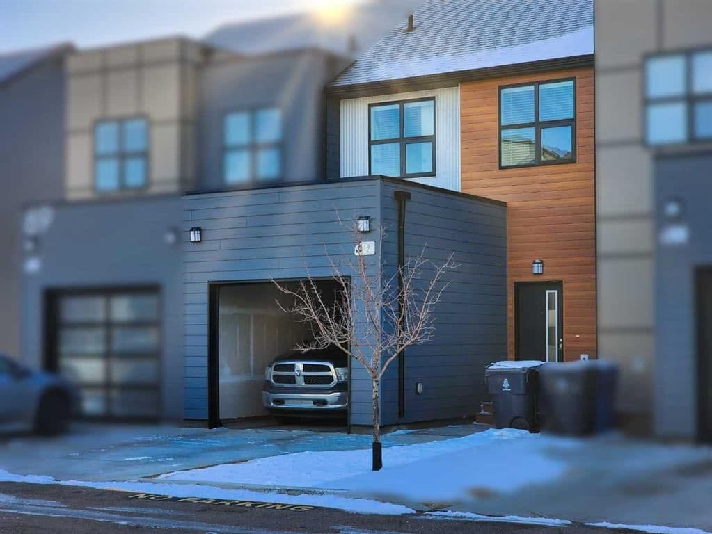 Sold property in The Crossings