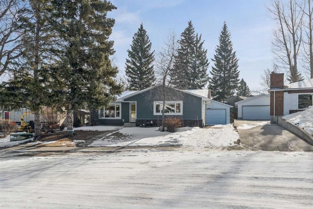 Sold property in Oakridge