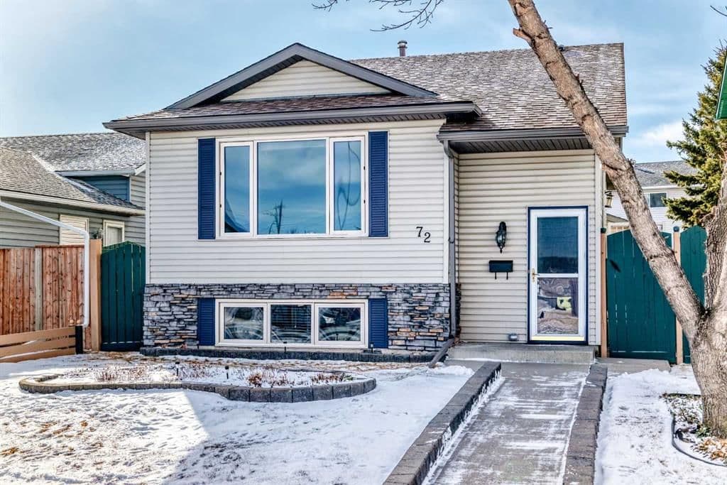 Sold property in Whitehorn