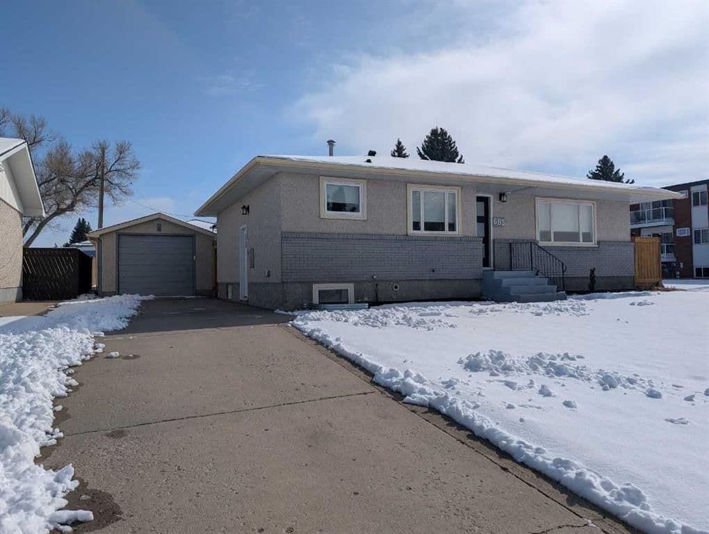 Sold property in Northwest Crescent Heights