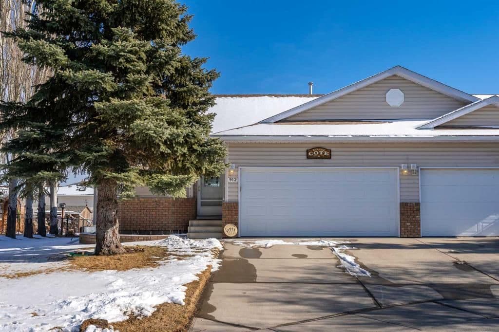 Sold property in High River Golf Course