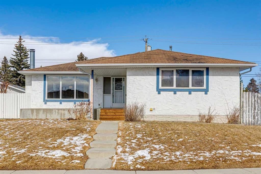 Sold property in Penbrooke Meadows