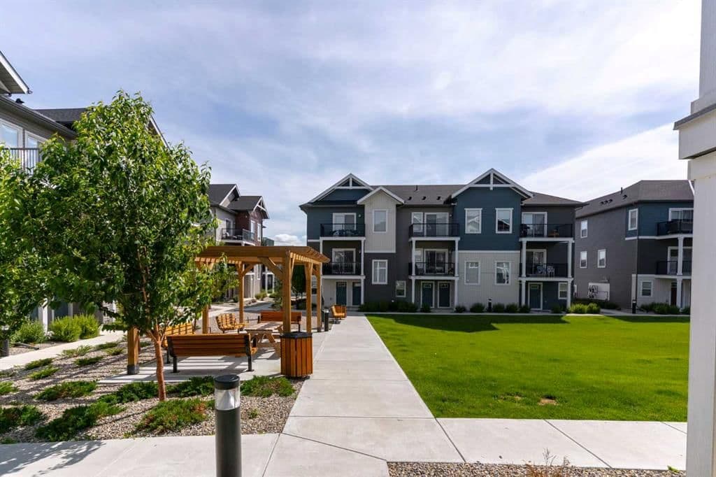 Sold property in Rivercrest