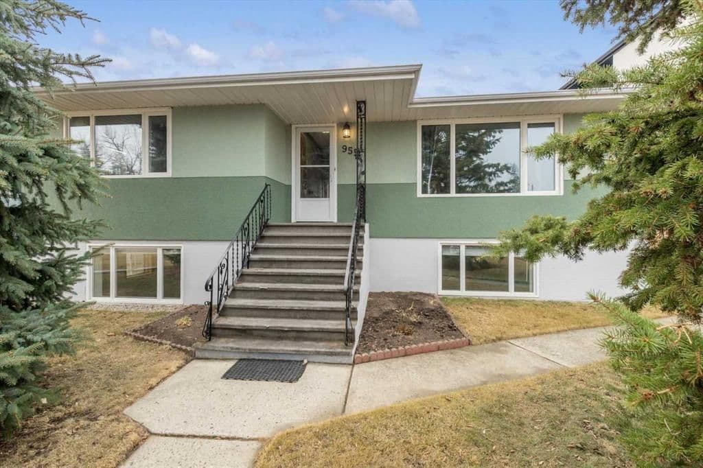 Sold property in Renfrew