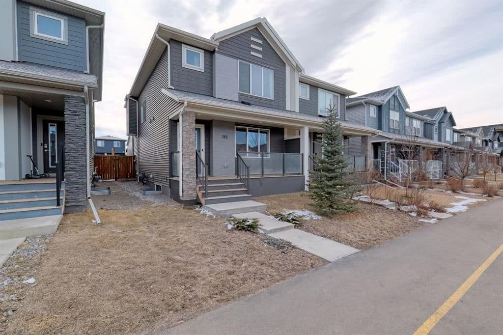 Sold property in Wolf Willow