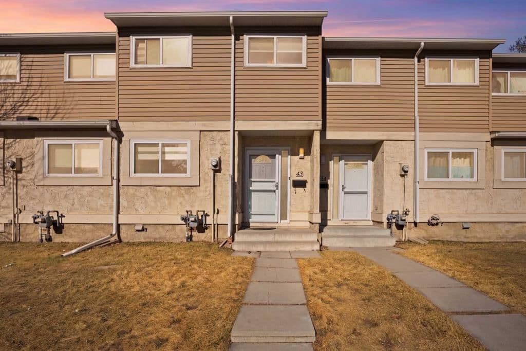 Sold property in Penbrooke Meadows