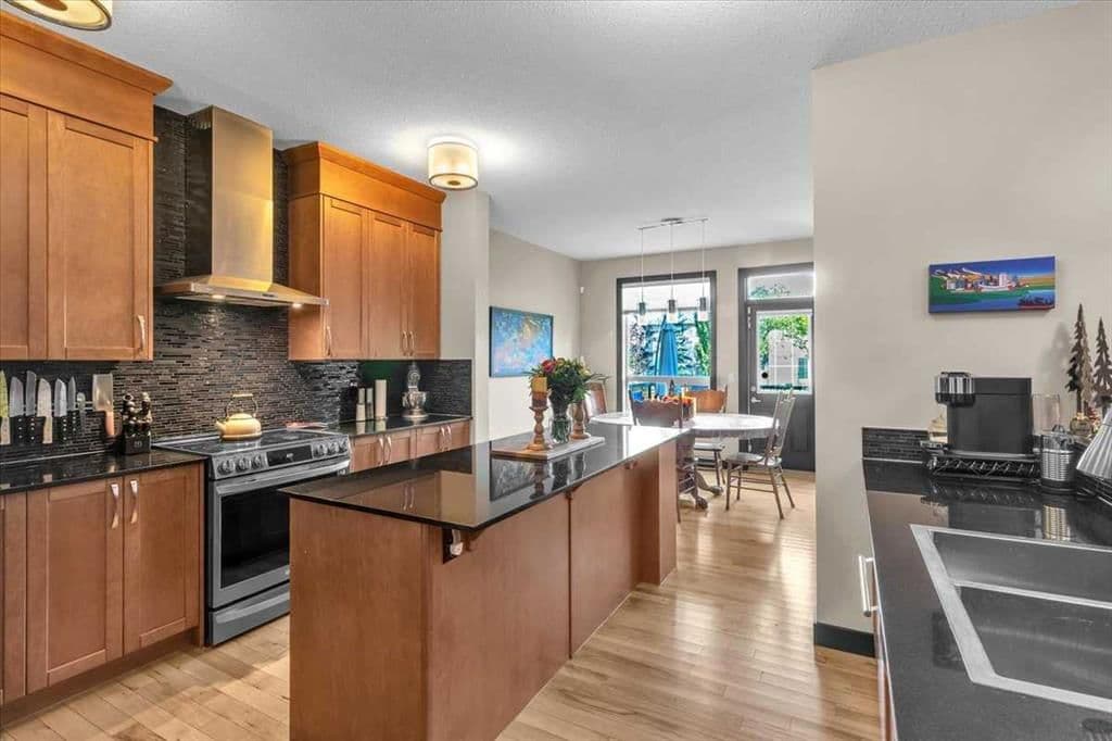 Sold property in Valley Ridge