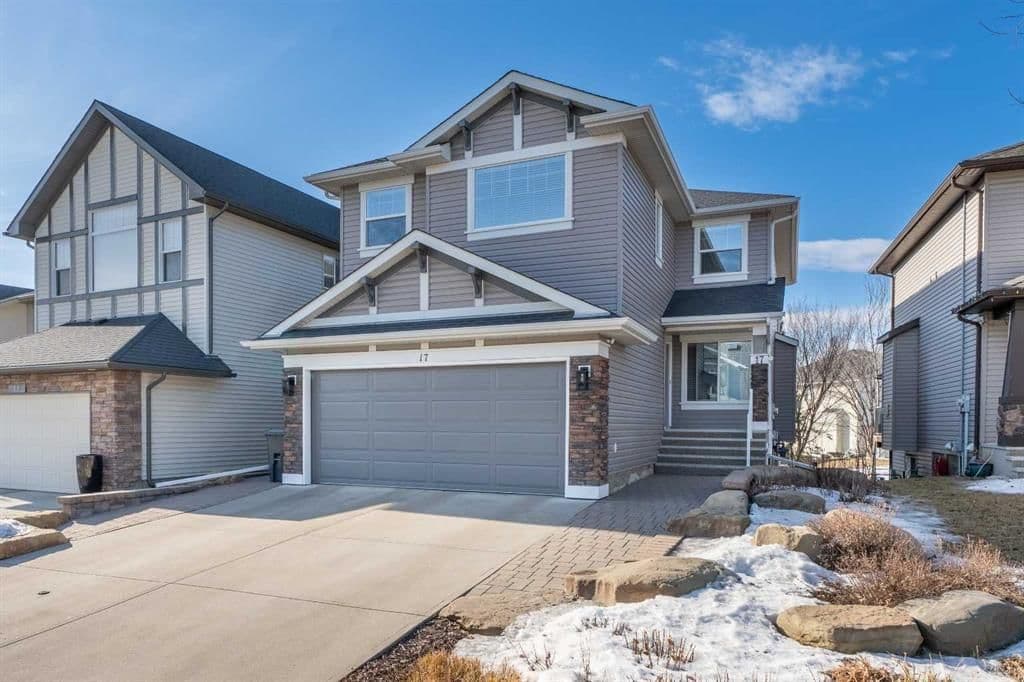 Sold property in Drake Landing