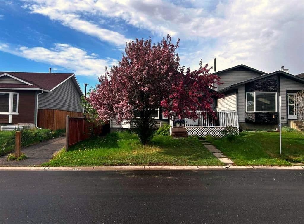 Sold property in Whitehorn