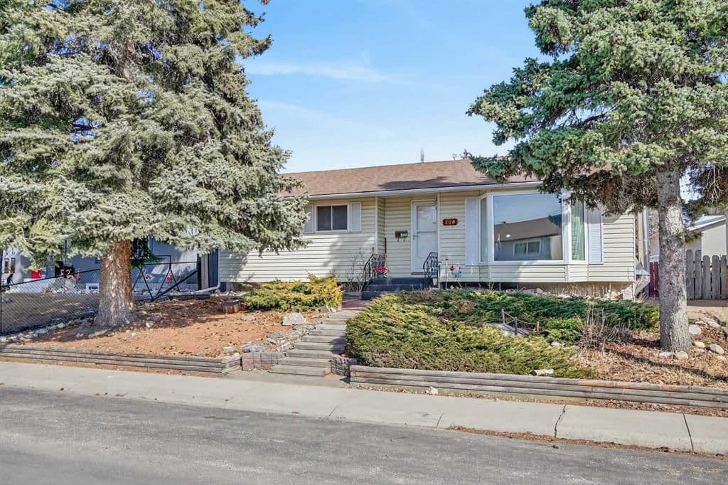 Sold property in Penbrooke Meadows