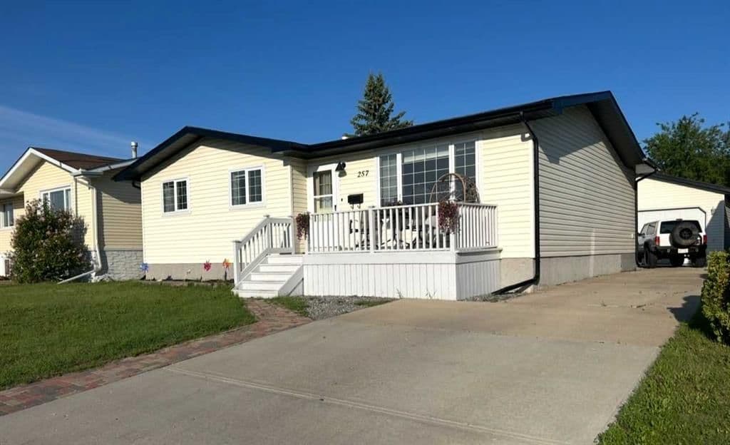Sold property in Thickwood