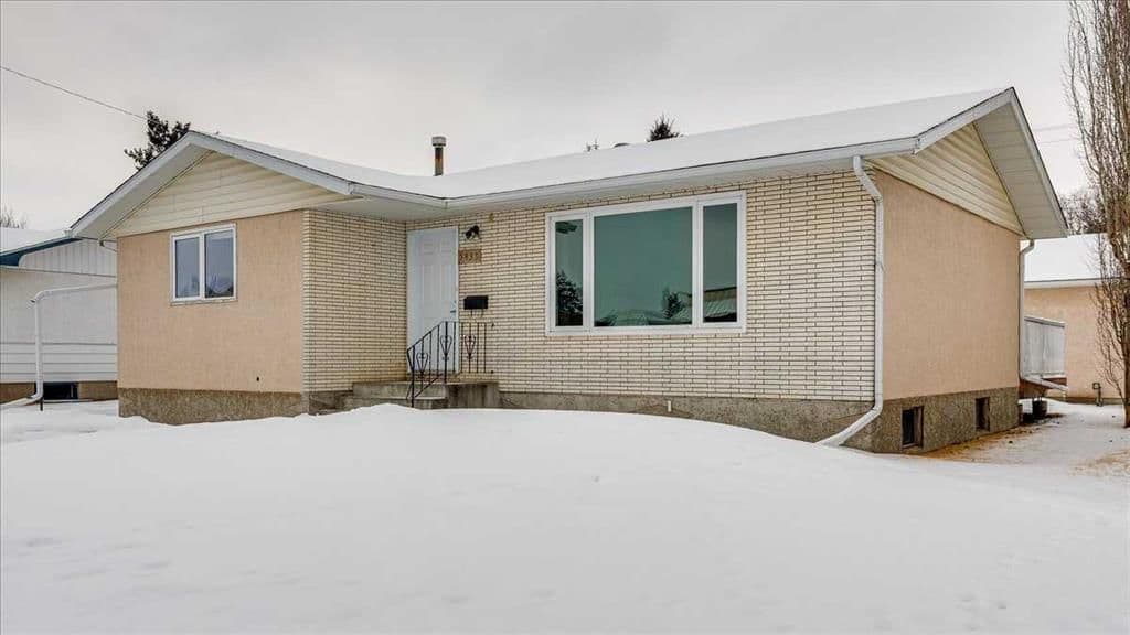 Sold property in Downtown Lacombe