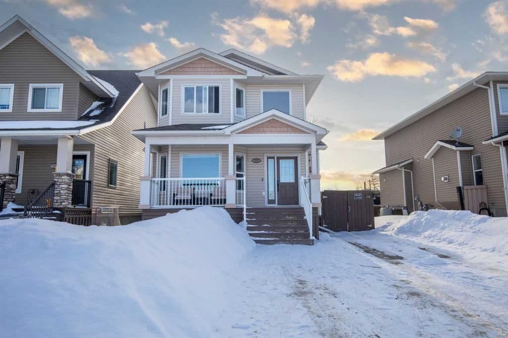 Sold property in Countryside North