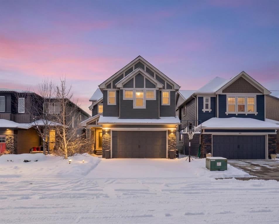 Sold property in Cougar Ridge