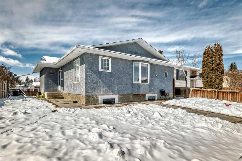 Sold property in Whitehorn