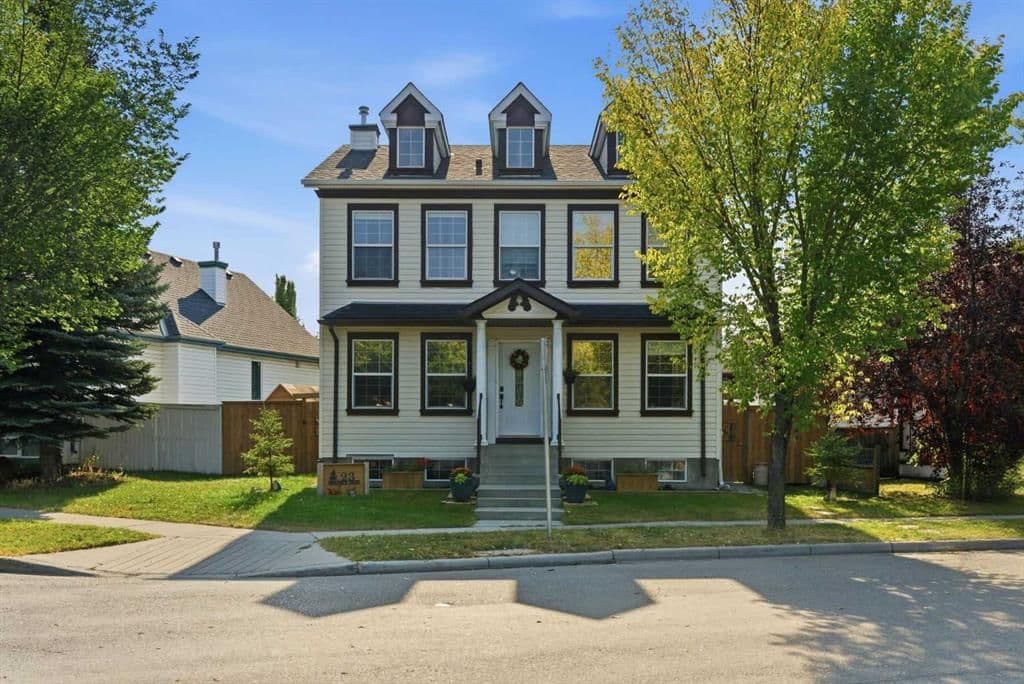 Sold property in McKenzie Towne