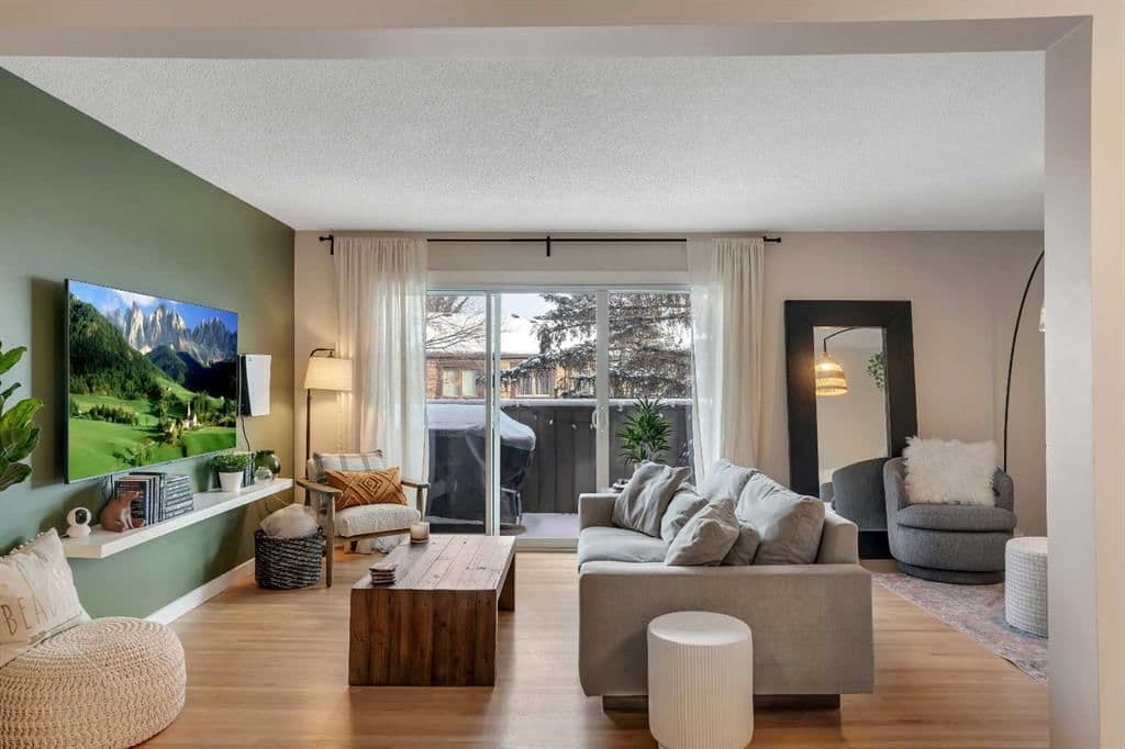 Sold property in Oakridge