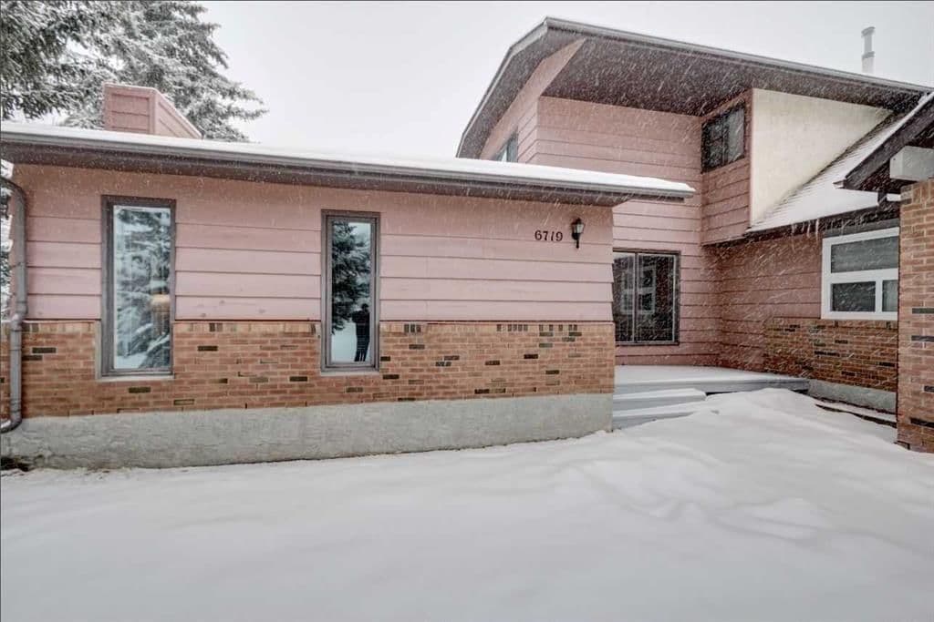 Sold property in Coach Hill