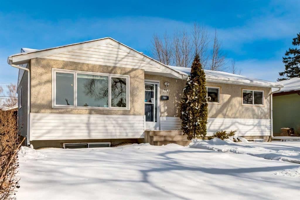 Sold property in Acadia
